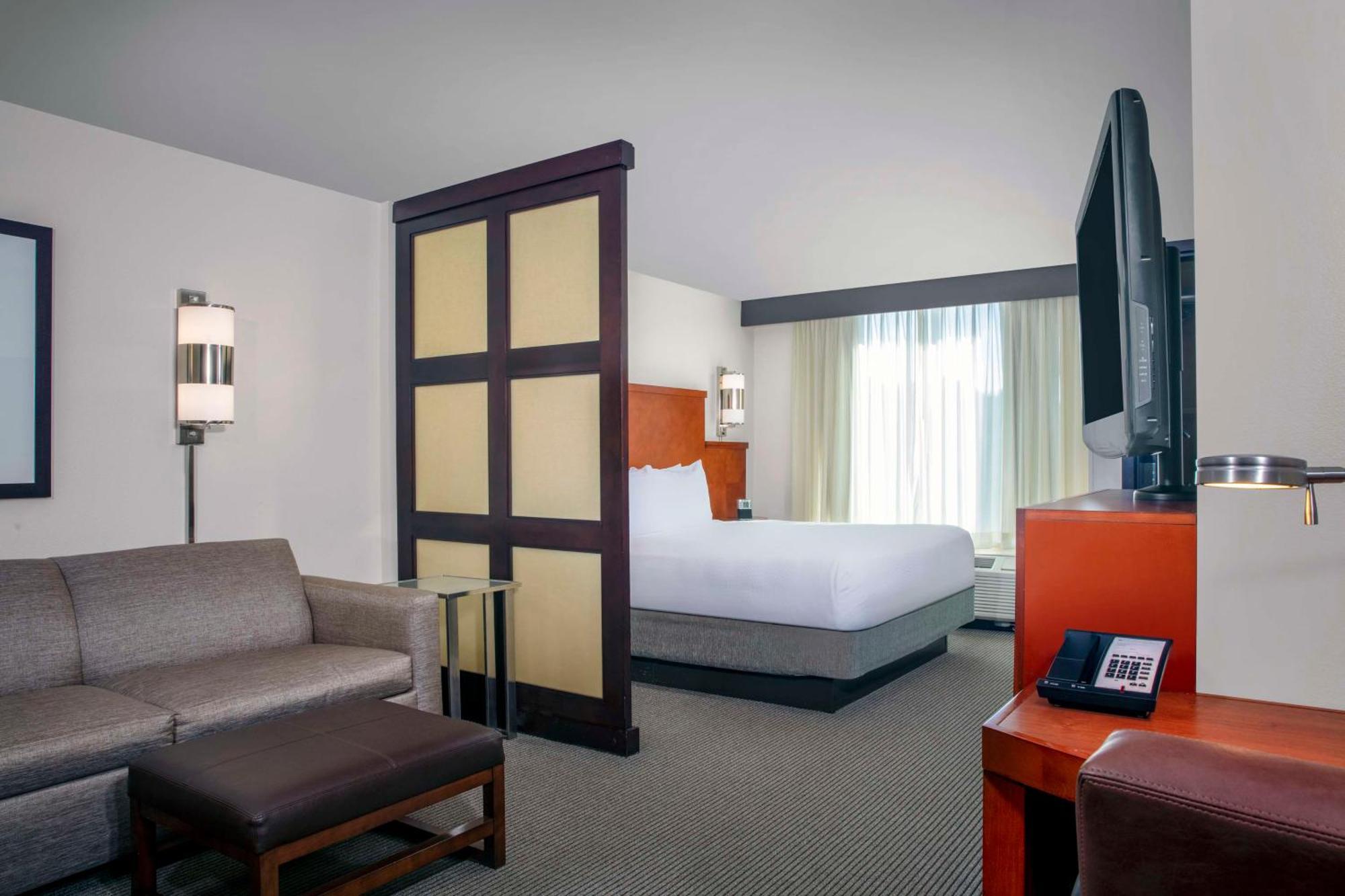 Hyatt Place Raleigh Cary Exterior photo